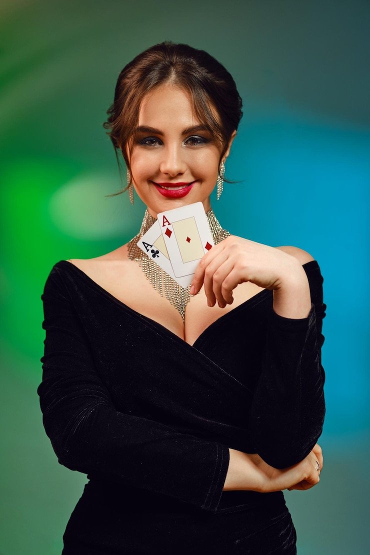 Antarmuka aplikasi mobile nava4d yang menampilkan menu utama dan akses ke permainan live casino